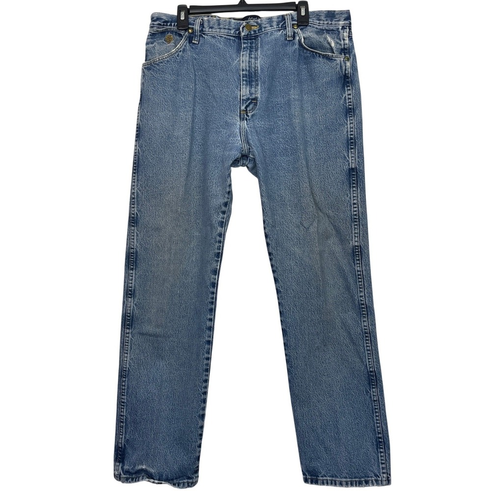 Wrangler GEORGE STRAIGHT Cowboy Cut Mens 38x32 Light Wash Jeans Distressed *READ